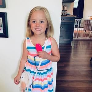 Meet your Posher, Julia